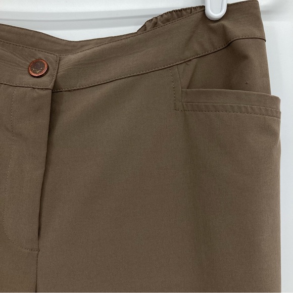 Weekends by Chico’s Women’s Lightweight Cargo Pants - Picture 6 of 12